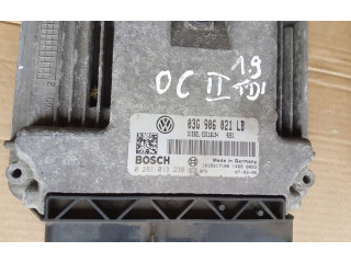 Комплект блоков управления 03G906021LB   Skoda Octavia Mk2 (1Z)