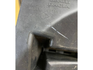 Блок предохранителей 243809584r Dacia Dokker