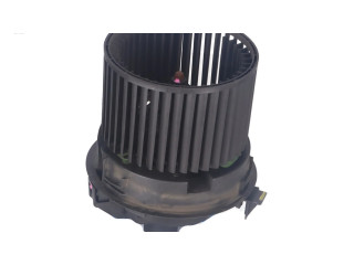 Вентилятор печки 272107379R Dacia Sandero