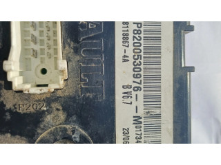 Блок комфорта P8200530976M, 281188674A Renault Trafic II (X83)