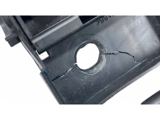 Блок предохранителей  YQE000210, YQH000140   Rover 75    