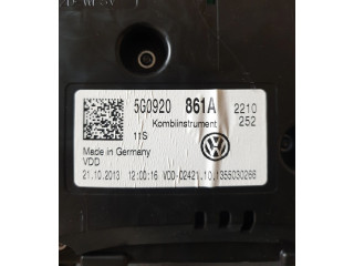 Панель приборов 5G0920861A   Volkswagen Golf VII       