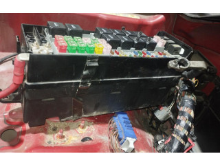 Pojistková skříňka YMB506750A Land Rover Range Rover Sport L320 2005