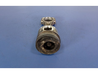 Píst Opel Vivaro F9Q762