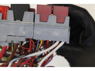 Блок предохранителей    Jeep Renegade    