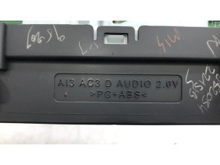 Радио/ проигрыватель CD/DVD / навигация