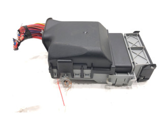 Pojistková skříňka 13222786 Opel Zafira C 2013