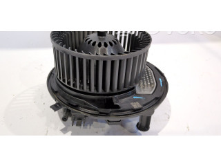 Вентилятор печки 5WB819015, CZ0160601370 Skoda Octavia Mk4
