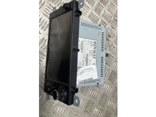 Дисплей Renault Clio IV