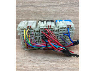 Блок предохранителей Volvo S80