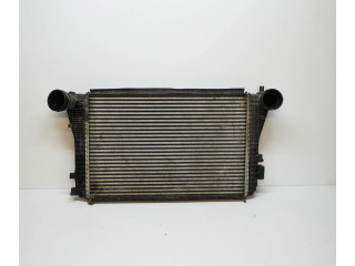 Интеркулер 1K0145803T Volkswagen Touran I