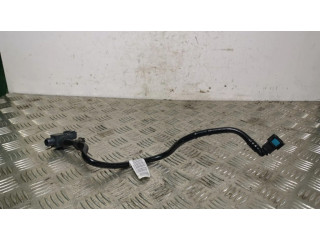 Другая деталь отсека двигателя