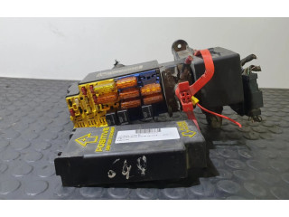 Блок предохранителей P04608737AB Chrysler Stratus