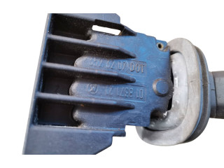 Ручка стеклоочистителей 3523207, L79810 Volvo C70