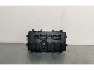 Pojistková skříňka 252307990A Infiniti Q50 2015