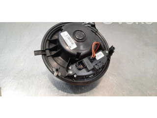 Вентилятор печки Volkswagen Golf VII  2013 - 2019 года 5Q1819021E      