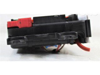 Pojistková skříňka 9228158 BMW M5 1994