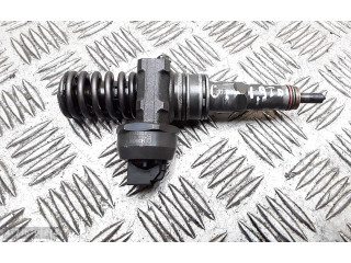 Форсунка 038130073ag    Skoda Octavia Mk2 (1Z)   