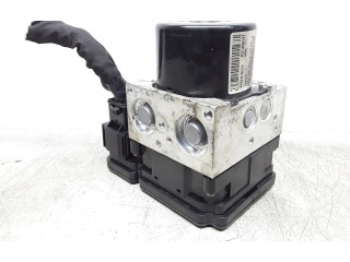 Блок АБС 31329137   Volvo  V60  2011 - 2013 года