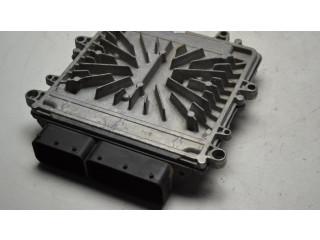 Блок управления двигателя 30785100, 1039S18372   Volvo V70