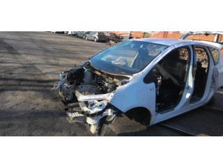 Зеркало электрическое Opel Meriva B 2010 - 2016 года