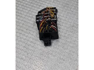 Блок предохранителей 7703297597 Renault Clio II