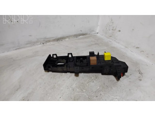 Блок предохранителей 13181983, 518721204   Opel Vectra C    