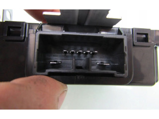 Блок управления 95300J7200   KIA Xceed