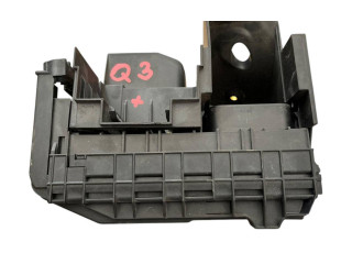 Блок предохранителей 1K0937125D, 1K0937132F Audi Q3 8U