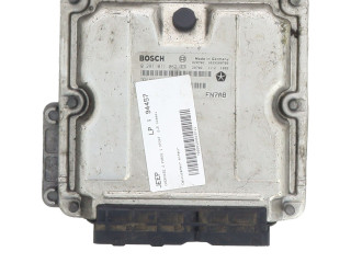 Блок управления двигателя Jeep Cherokee III KJ