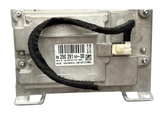 Дисплей 9825029180 Peugeot 2008 II