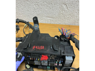 Блок предохранителей  8888752265, 31473880   Volvo XC40    