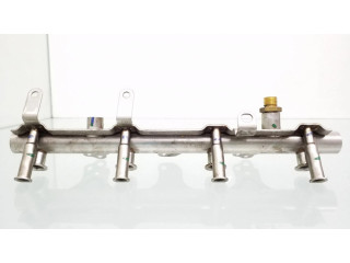 Vstřikovací lišta 06J133317M, 1019139S02 Audi A4 S4 B7 8E 8H pro benzínový motor 2.0