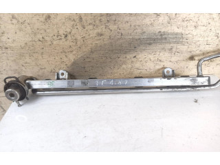 Vstřikovací lišta 06A133681 Audi TT Mk1