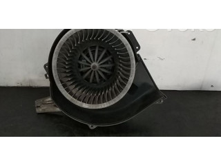 Вентилятор печки 6Q1820015 Volkswagen Golf VI