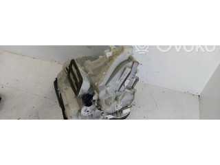 Другая деталь салона