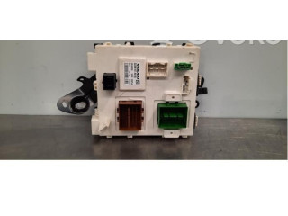 Блок комфорта 32268107AB Volvo XC40