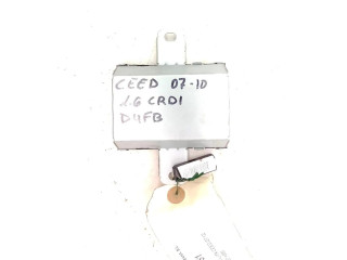 Блок управления 961201H500   KIA Ceed