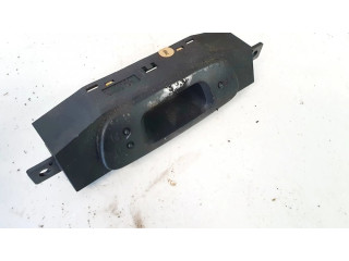 Дисплей 94892 Mitsubishi Carisma