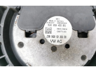 Вентилятор радиатора 5Q0121203DD Audi Q2 -