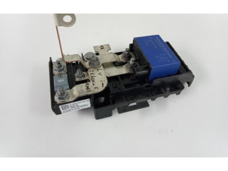   Pojistková skříňka    Mercedes-Benz GLA W156 2015