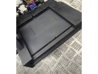 Блок предохранителей  1T1959503C, 1K0937049AD   Volkswagen Caddy    