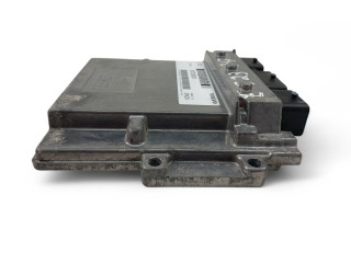 Блок управления двигателем Блок управления 30729351   Volvo V70