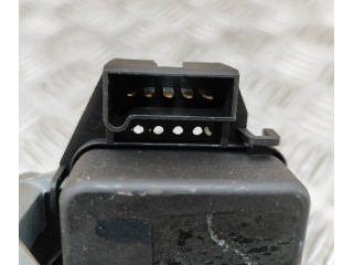 Моторчик заднего дворника 53671347    Chevrolet TrailBlazer