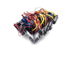 Блок предохранителей 243805499R, 6357-0069 Renault Clio V