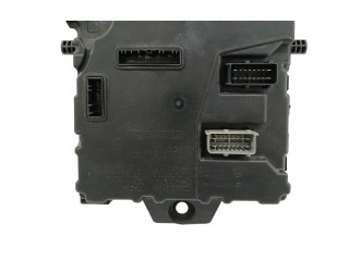 Pojistková skříňka Řídící jednotka BSM 8201077405 Renault Kangoo II 2010