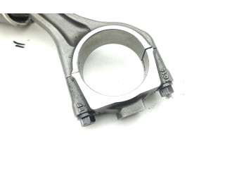 Поршень с шатуном 204DT Land Rover Discovery Sport