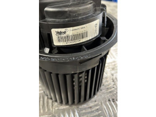 Вентилятор печки    272101005R   Renault Clio IV