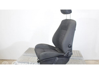 Переднее сиденье водителя