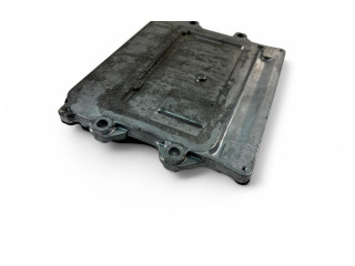 Блок управления двигателем Блок управления 32313937   Volvo XC90